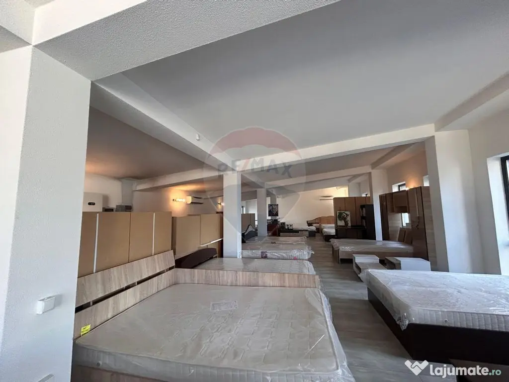 Spațiu comercial de 222 mp de închiriat în Bals 