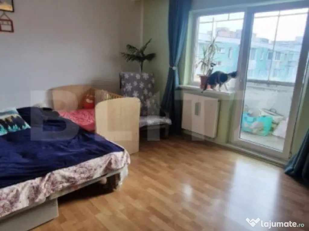 Apartament de vanzare, cu 4 camere, 91 mp, zona-Astra 