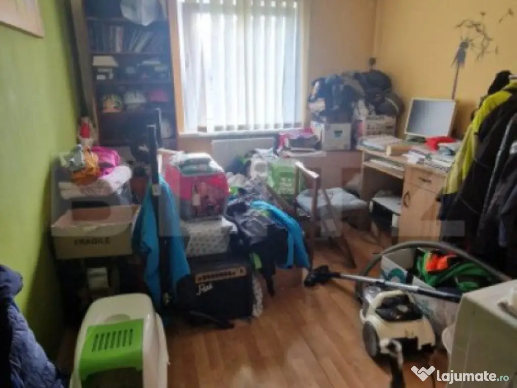 Apartament de vanzare, cu 4 camere, 91 mp, zona-Astra 