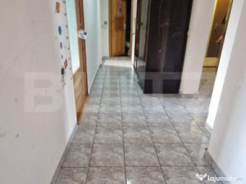Apartament de vanzare, cu 4 camere, 91 mp, zona-Astra 