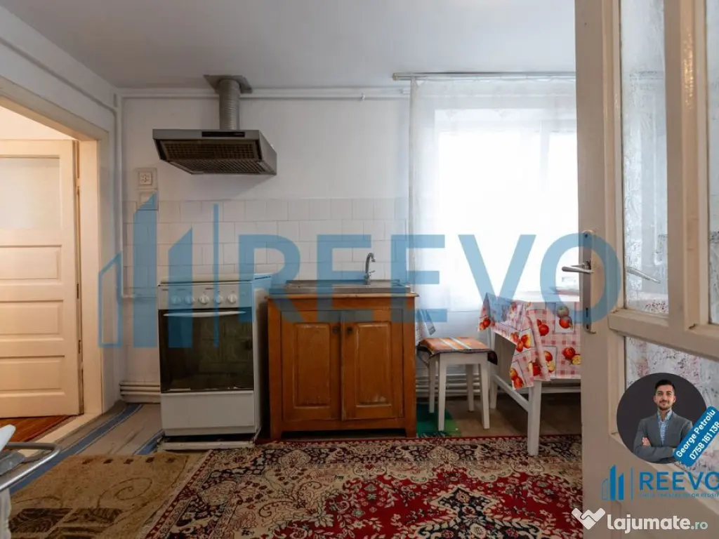 Casă de vânzare Buhuși, Str. Orbic 