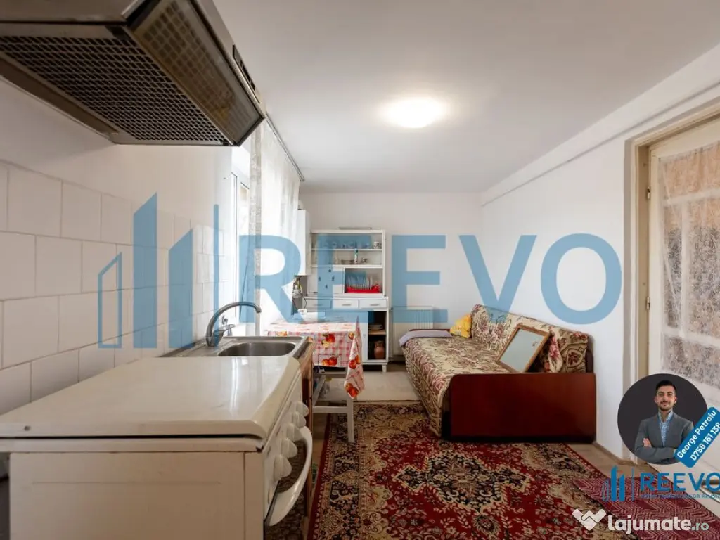 Casă de vânzare Buhuși, Str. Orbic 