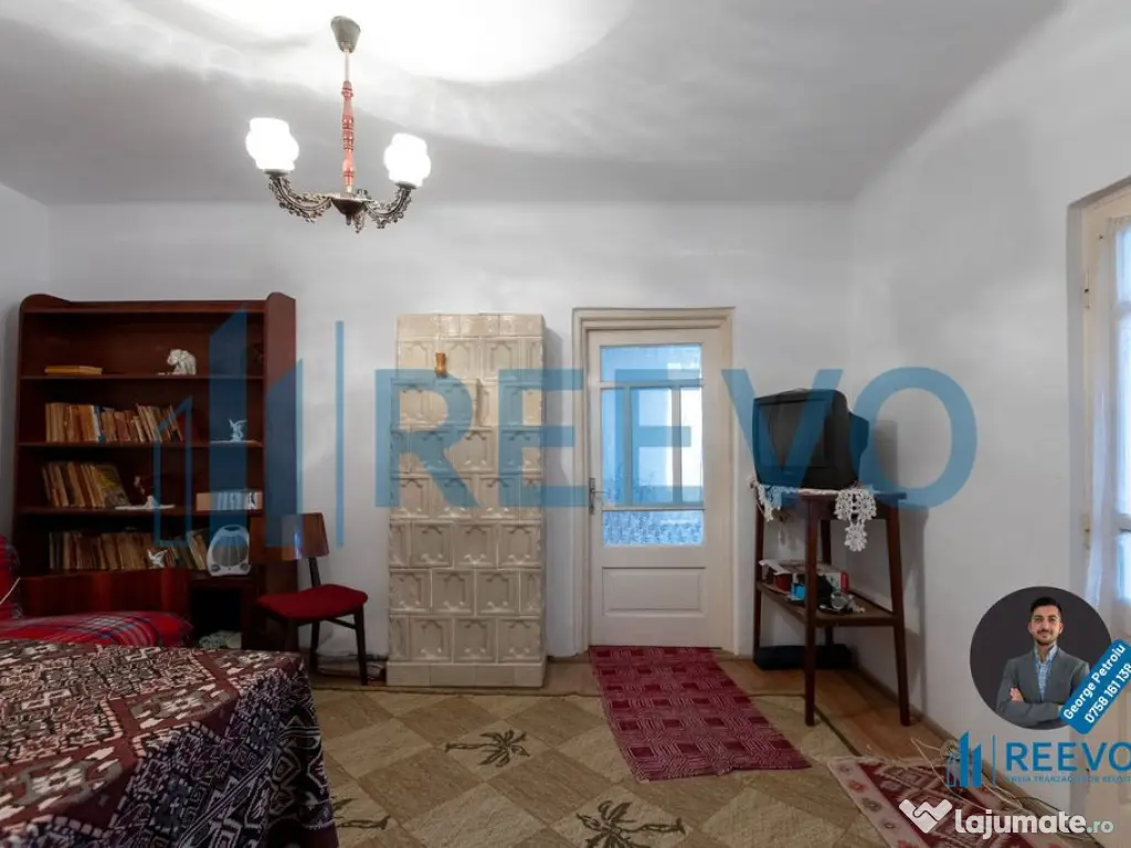 Casă de vânzare Buhuși, Str. Orbic 