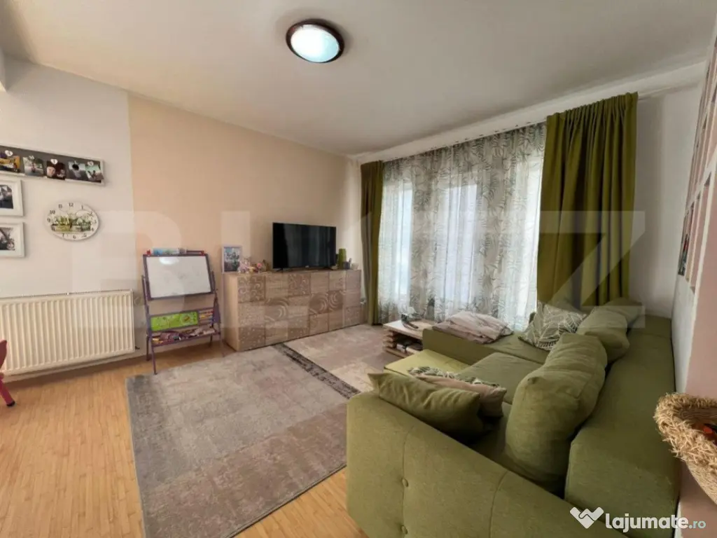 Duplex de 4 camere, 120 mp, 2 parcari, gradina, zona Terra