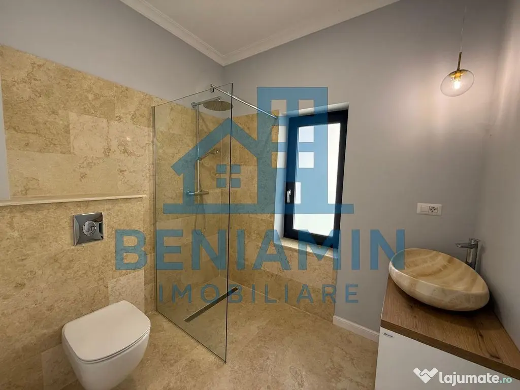 Casa Moderna-Selgros-3 dormitoare-curte amenajata-La chei...