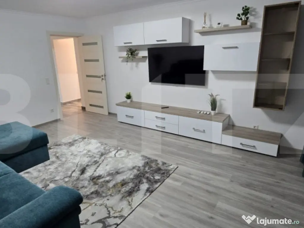 Vanzare apartament 2 camere, 61 mp, zona Carpati 2,