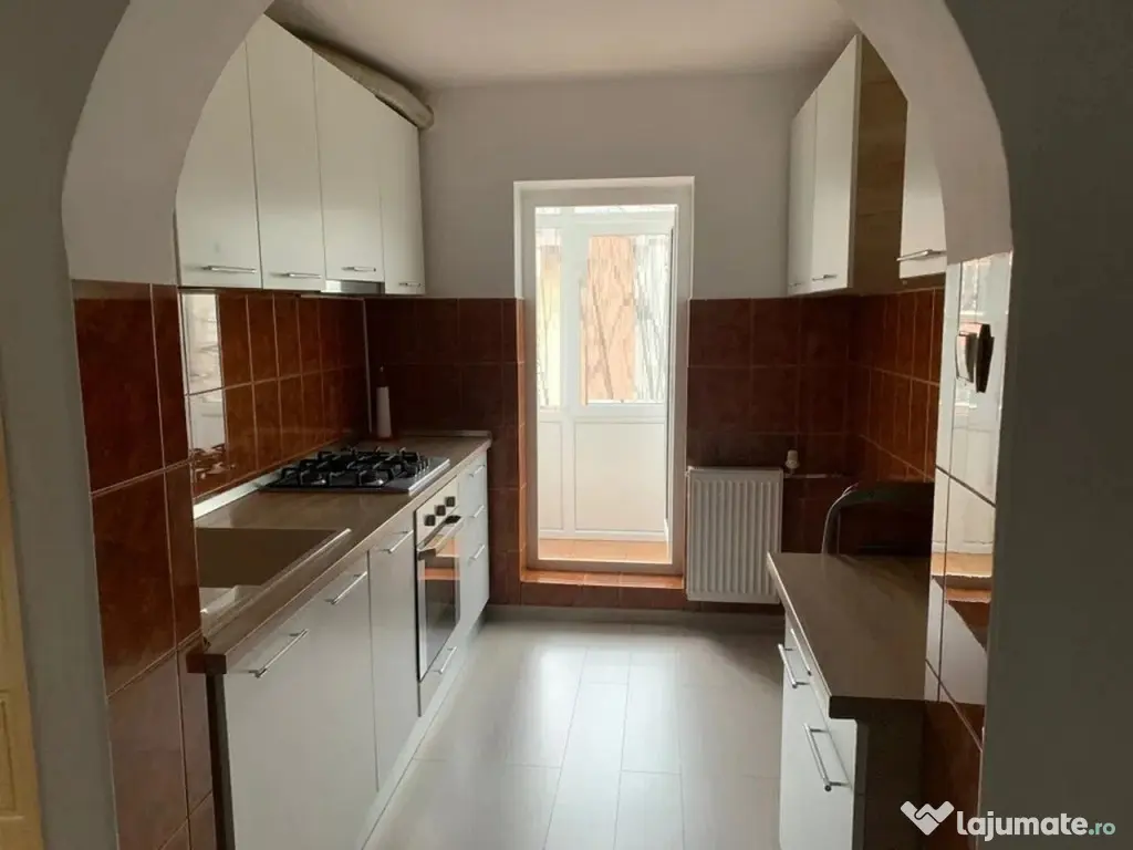 REPUBLICII-Brezeanu- 2cam, cf1, dec, 3/4, G,F,T - 80000 euro 