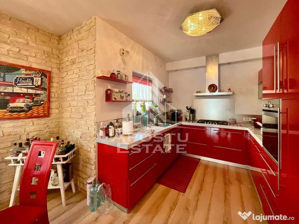 Vila cu terasa si piscina in Zadareni 