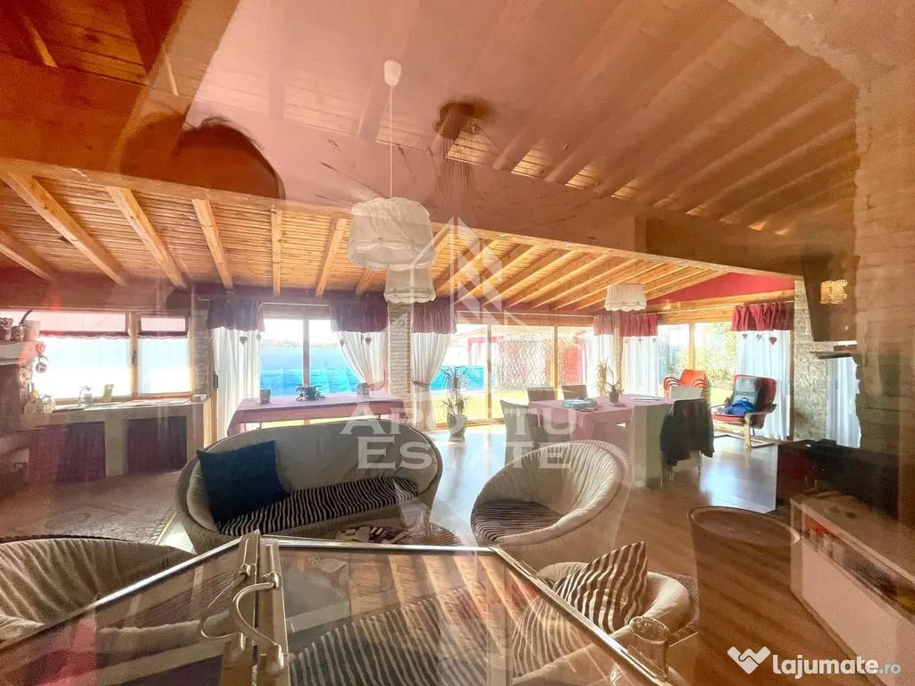 Vila cu terasa si piscina in Zadareni 