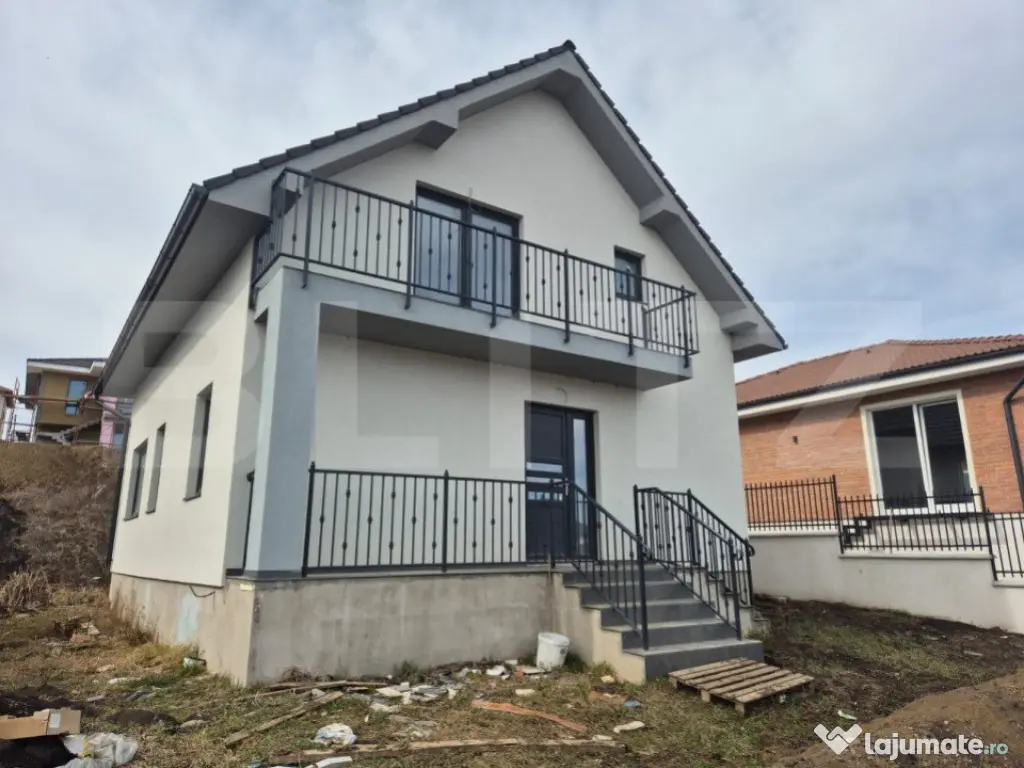 Vila noua de vanzare in Corunca zona Penny