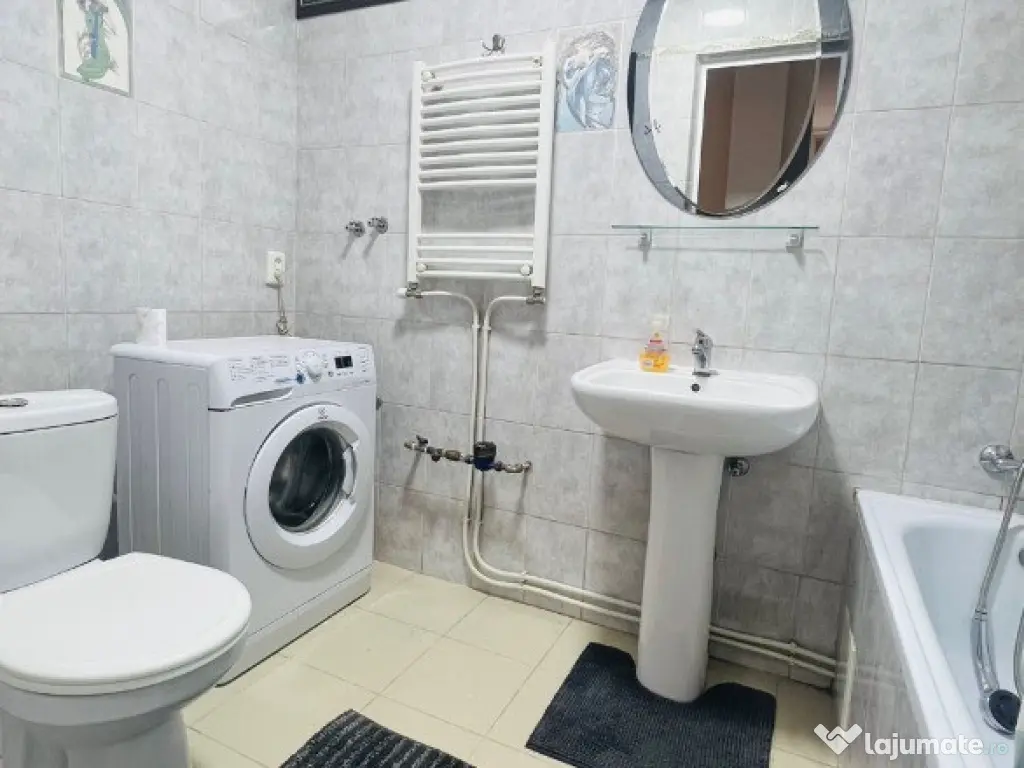 Va propunem spre inchiriere un apartament situat in zona Carfil