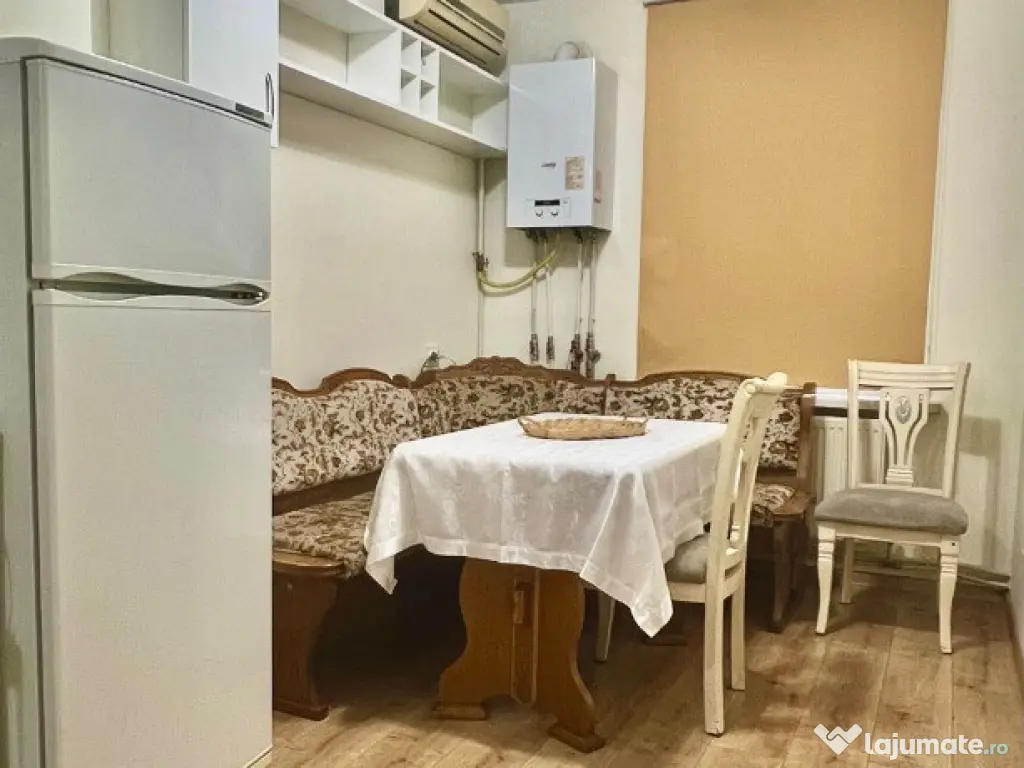 Va propunem spre inchiriere un apartament situat in zona Carfil