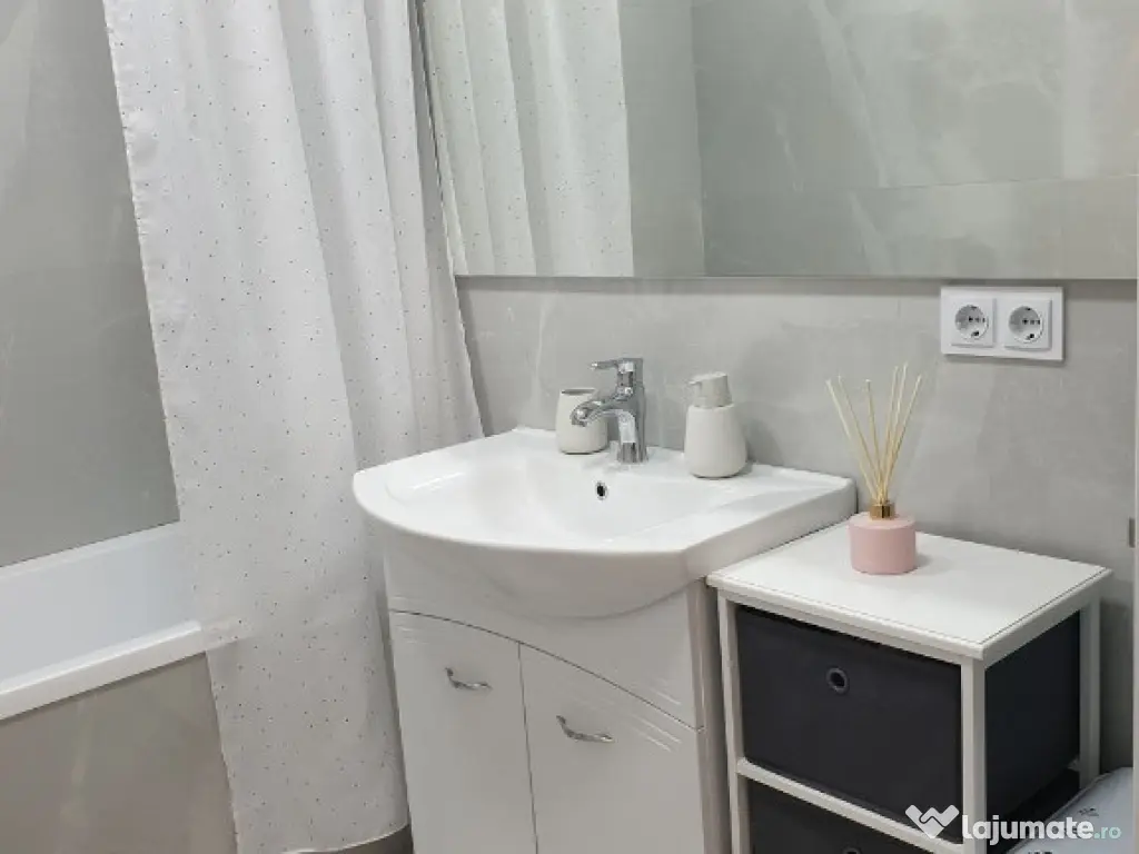 Zona Triaj de cumparat apartament 2 cam