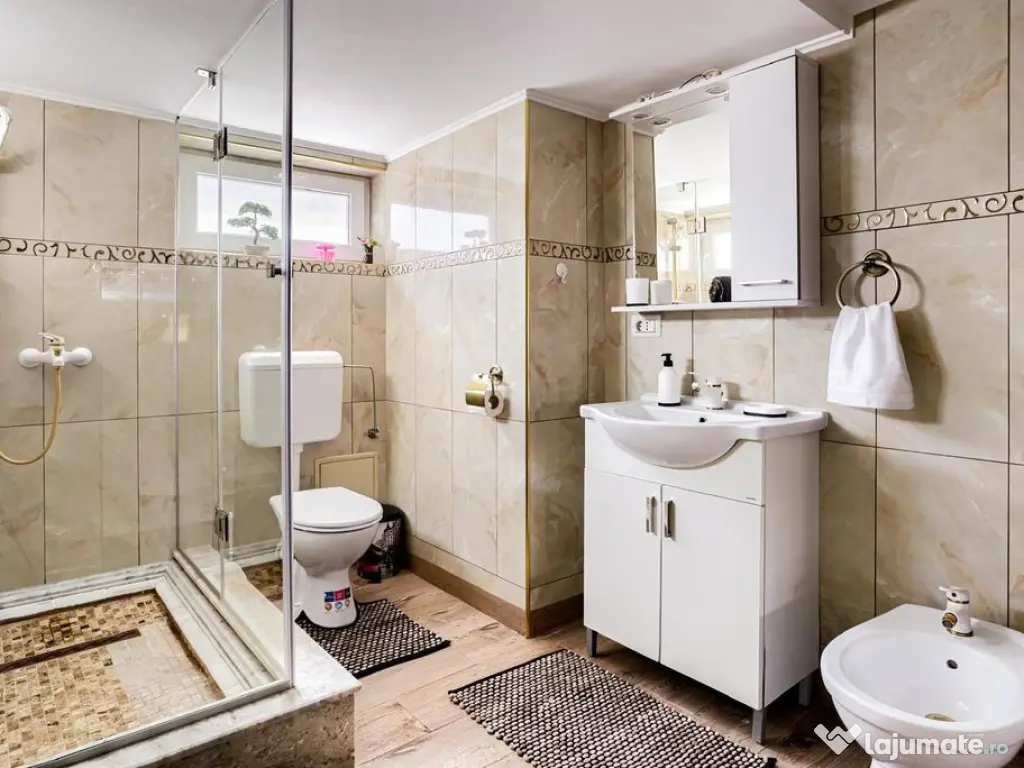 Apartament 3 camere zona Romanilor 