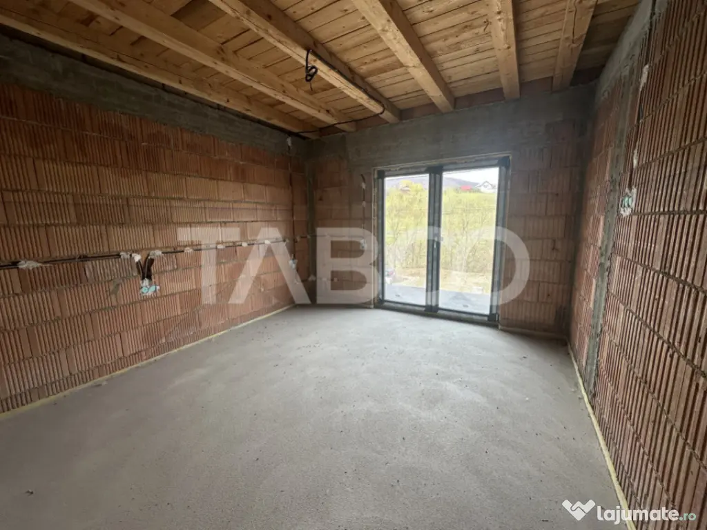 Casa individuala cu 4 camere 2 bai – 500 mp teren 2 teras