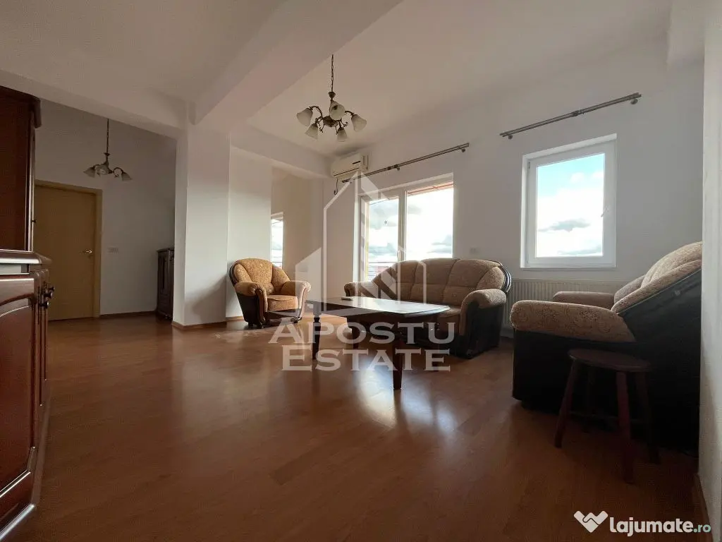 Penthouse cu 4 camere, impecabil stituat in zona Iosefin