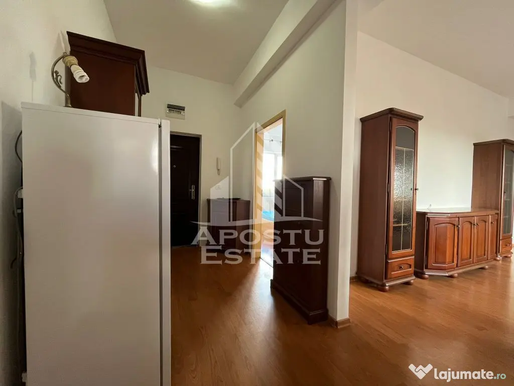 Penthouse cu 4 camere, impecabil stituat in zona Iosefin