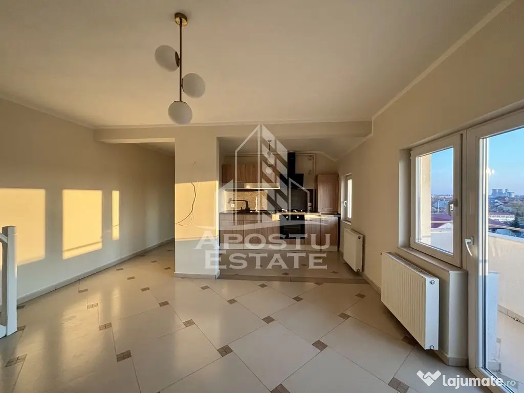 Apartament cu 4 camere in zona Dambovita cu pod amenajat,...