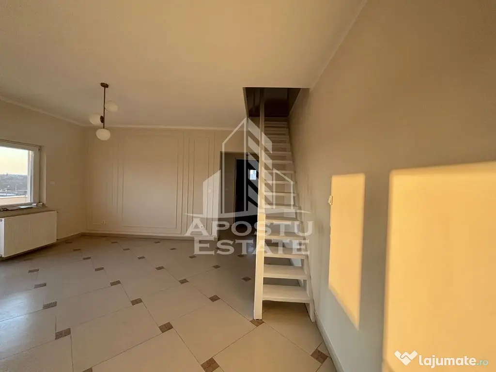 Apartament cu 4 camere in zona Dambovita cu pod amenajat,...