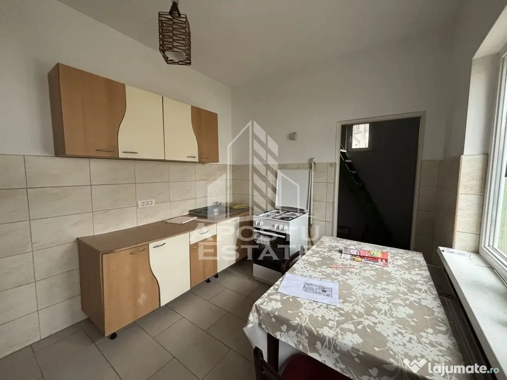 Casa individuala cu 3 camere in Calea Sagului, cu curte s...