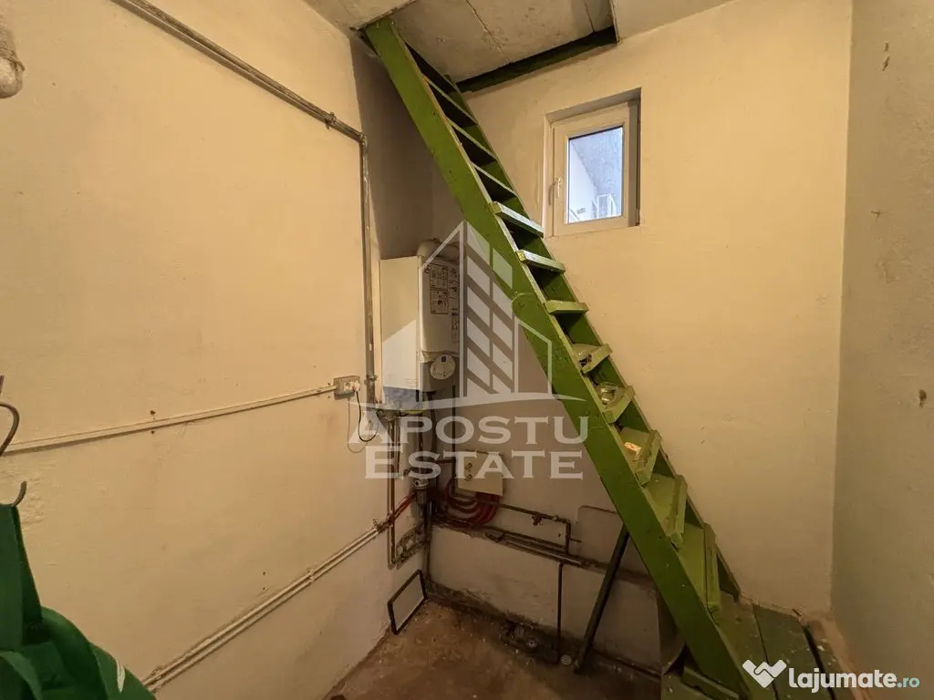 Casa individuala cu 3 camere in Calea Sagului, cu curte s...