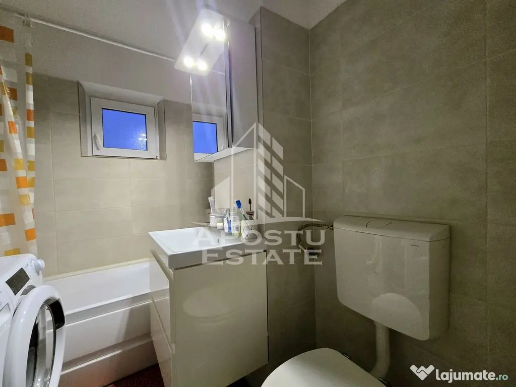 Apartament decomandat, 2 camere, etaj intermediar, Lipovei