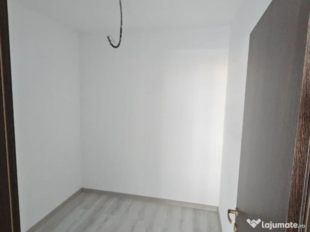 Apartament 2 camere, et.2/4, spatiu de depozitare generos, DEZVOLTATOR 