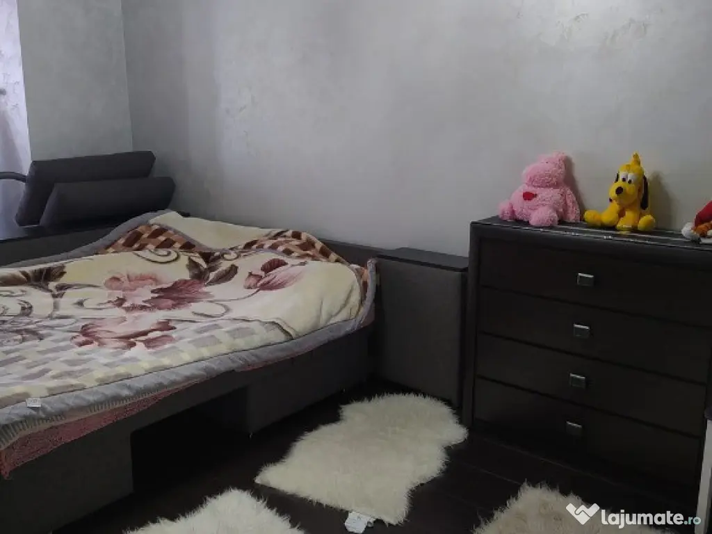 Se vinde apartament cu o camera 