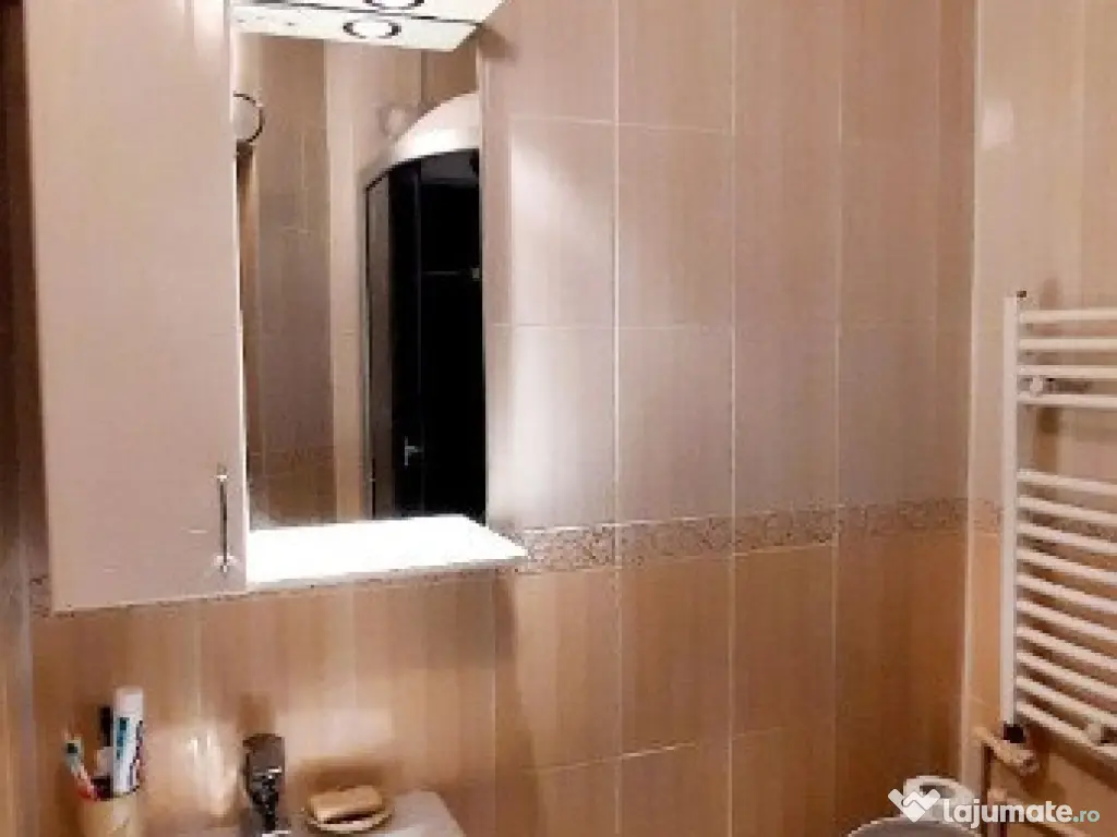 Garsoniera de vanzare 