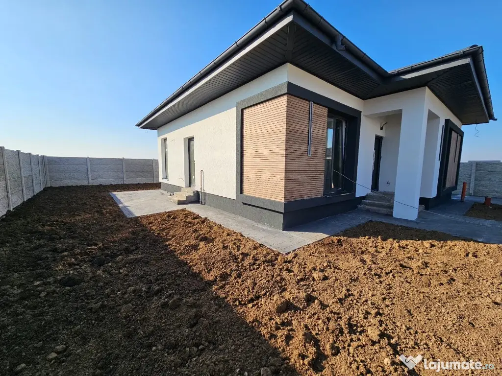 Casa parter 4 camere /Com.Berceni 