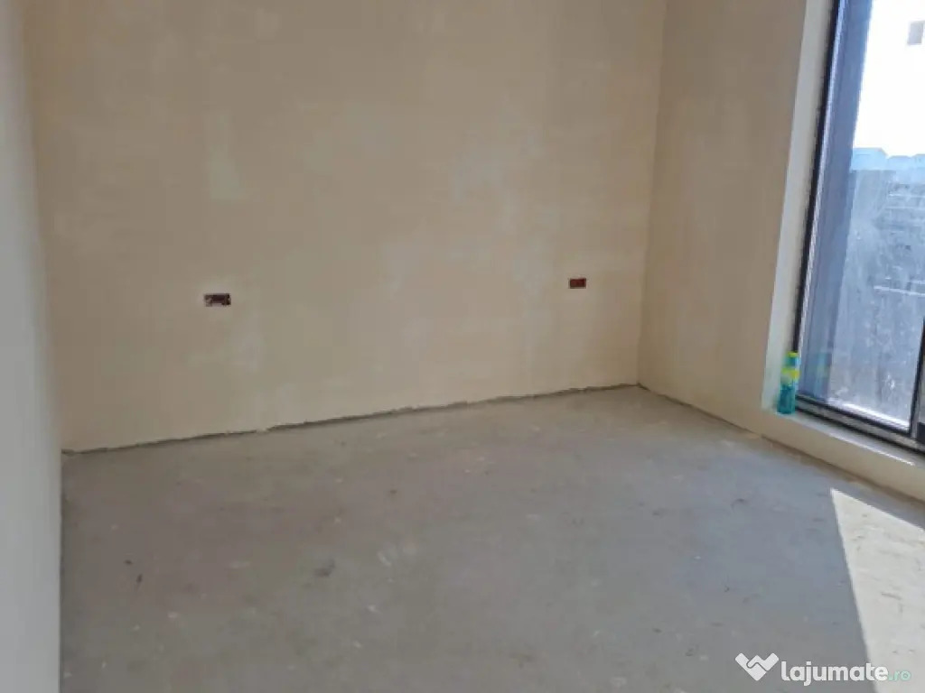 Casa parter 4 camere /Com.Berceni 