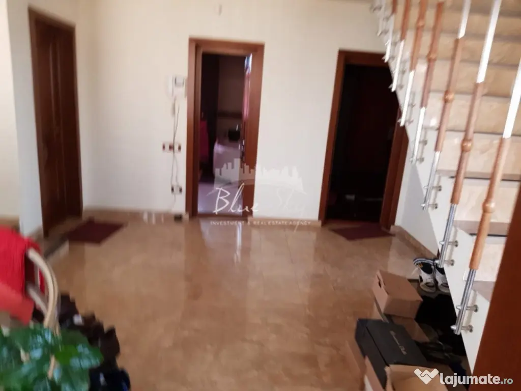 VILA KM 5 P+1+M ,TEREN 1000MP 