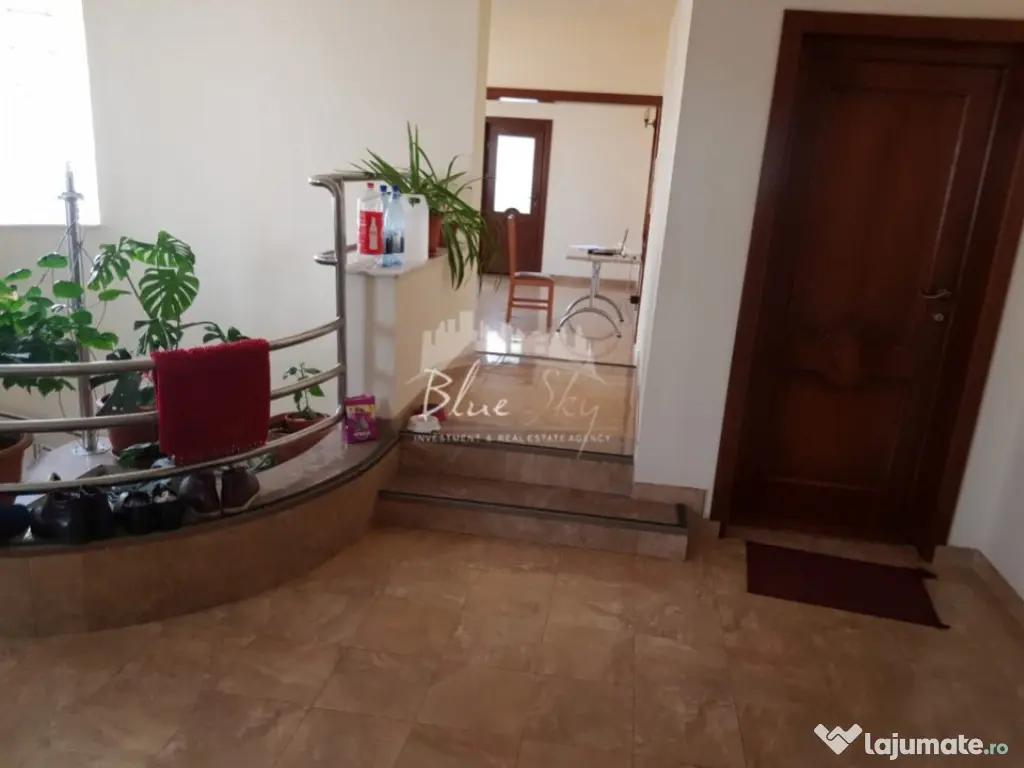 VILA KM 5 P+1+M ,TEREN 1000MP 