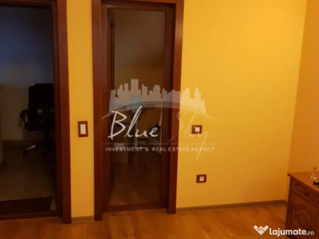 VILA KM 5 P+1+M ,TEREN 1000MP 