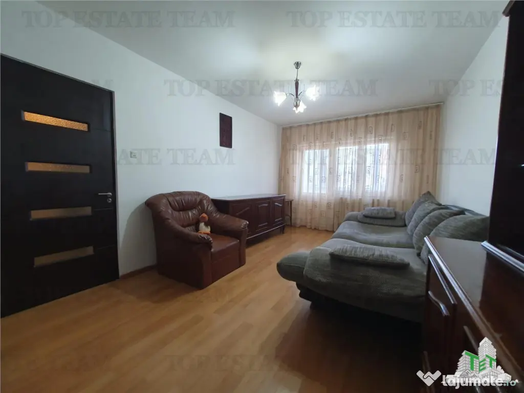 Apartament 4 Camere bloc Petromar in zona Gara Constanta 