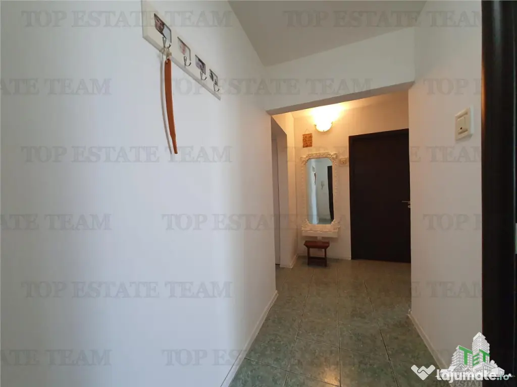 Apartament 4 Camere bloc Petromar in zona Gara Constanta 