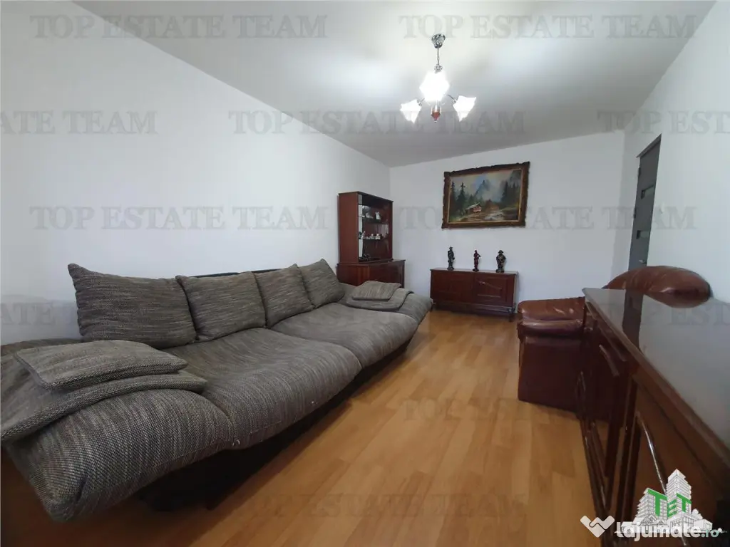 Apartament 4 Camere bloc Petromar in zona Gara Constanta 