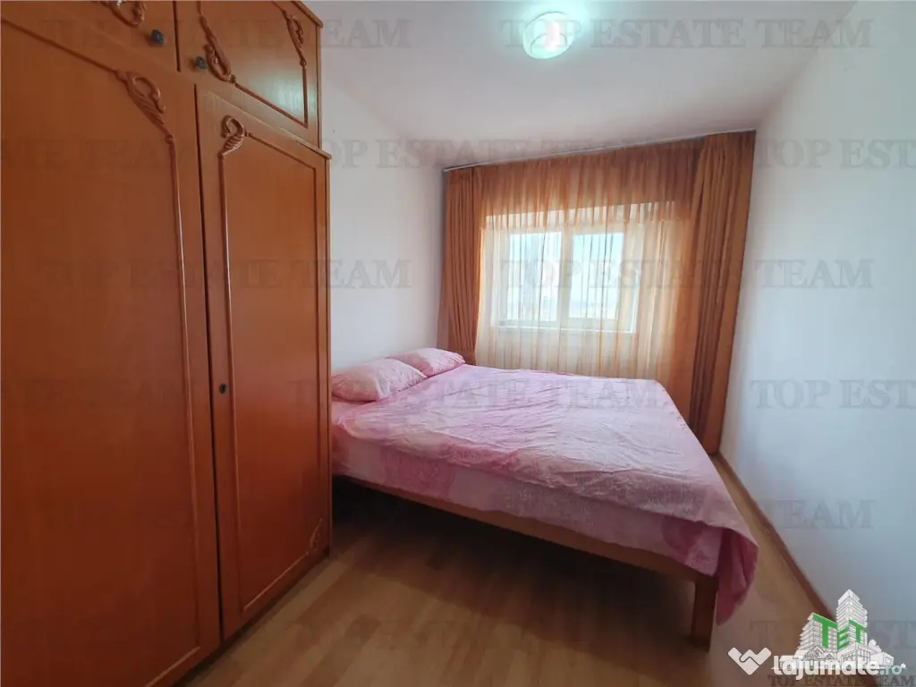 Apartament 4 Camere bloc Petromar in zona Gara Constanta 