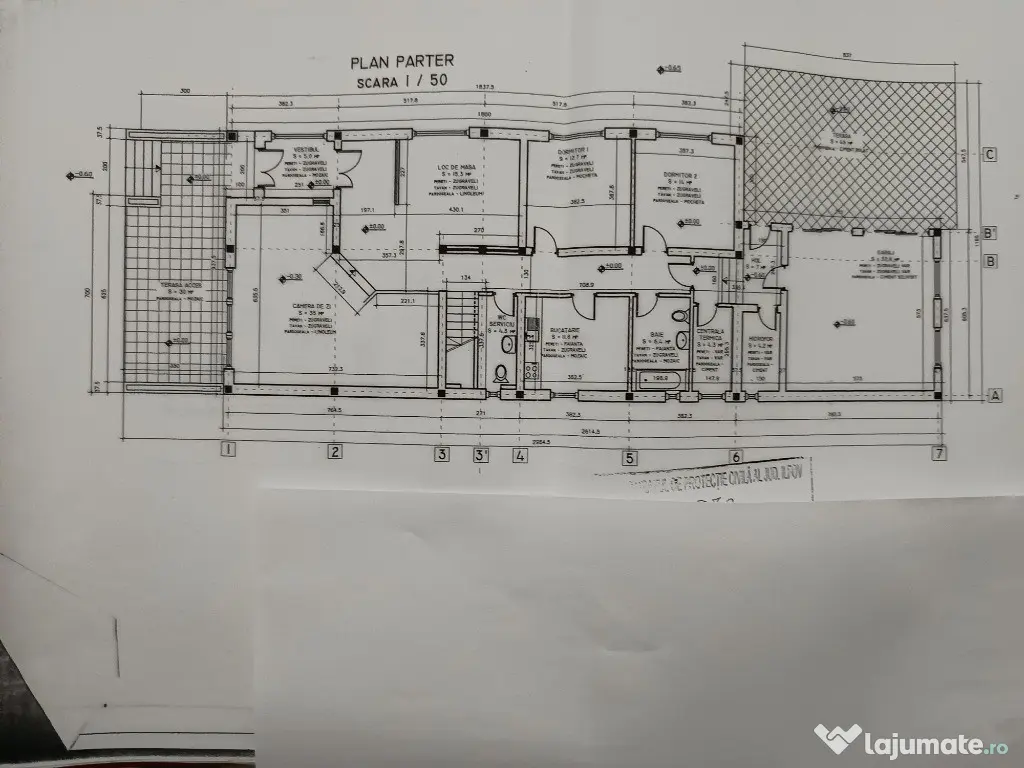 Otopeni central vila p+1 (400mp cu 3 apartamente) si 1000mp.teren