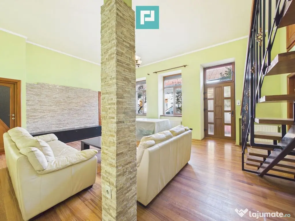 Apartament pe 3 niveluri - ultracentral, Arad 