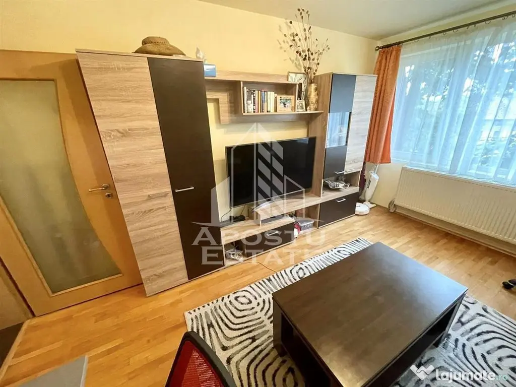 Apartament 2 camere , decomandat, zona Circumvalatiunii 