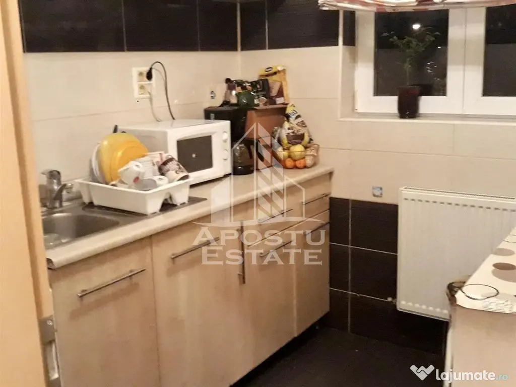 Apartament 2 camere , decomandat, zona Circumvalatiunii 