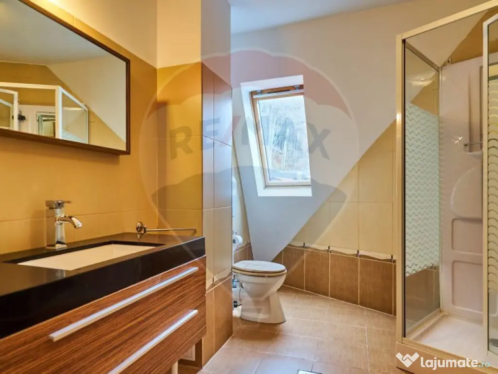 Vila/ Casa de vacanta Predeal/ piscina interioara !