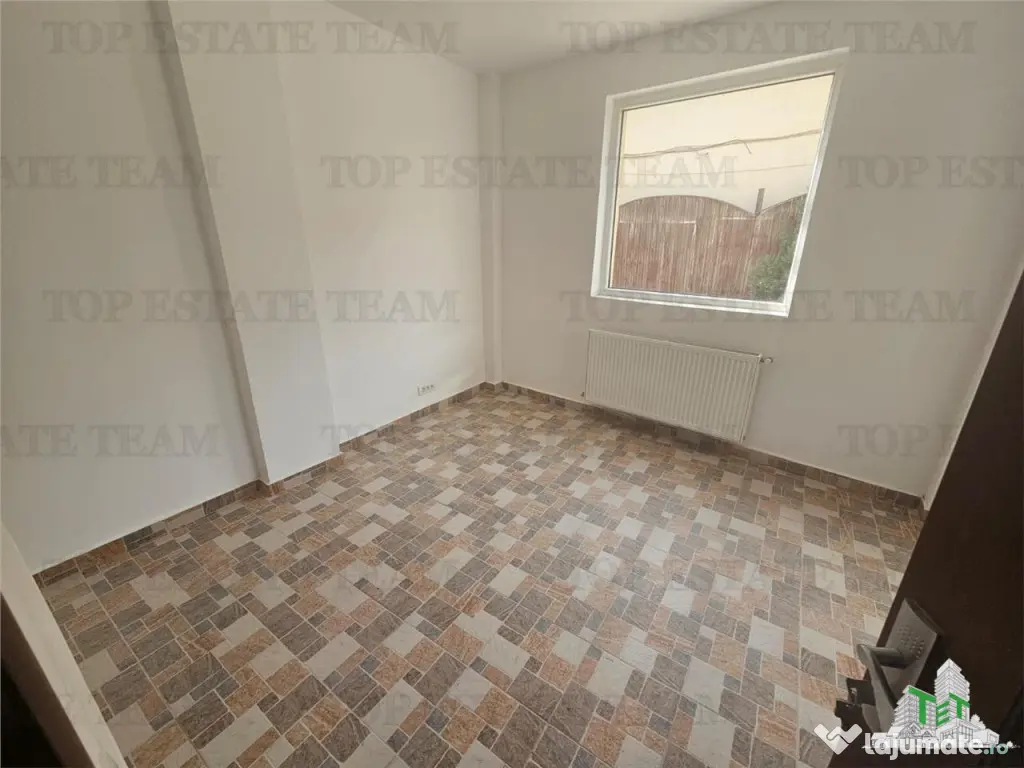 Cladire 9 incaperi (300mp utili) cu hala productie si depozi