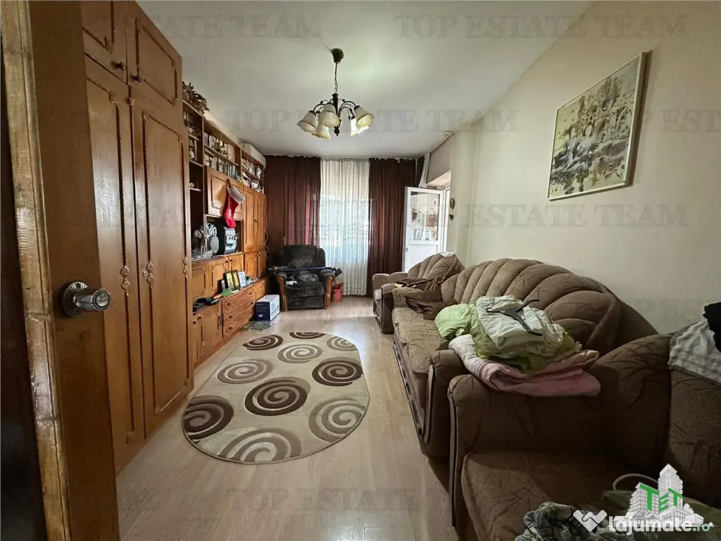 Apartament 3 camere de langa metrou zona Aviatiei Bucuresti 