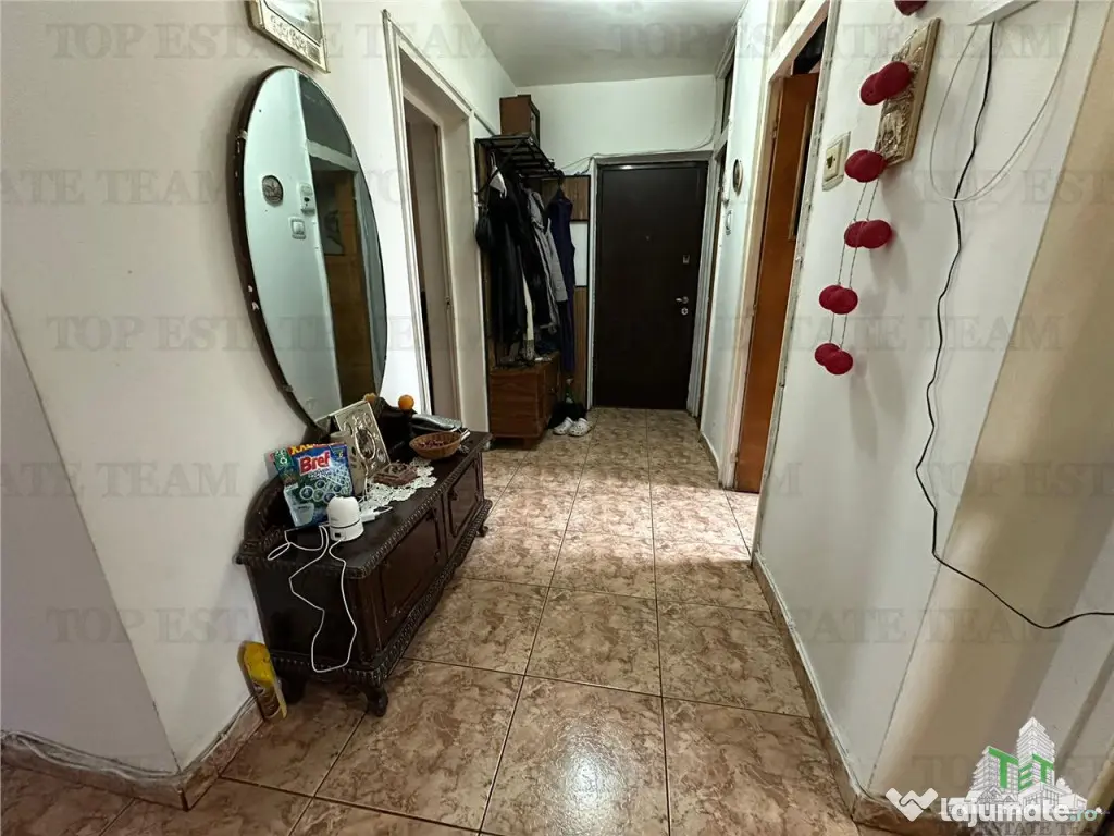 Apartament 3 camere de langa metrou zona Aviatiei Bucuresti 