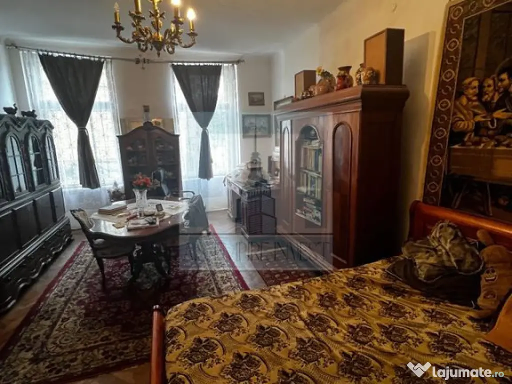 Apartament 3 camere , 98 mp utili - zona Centrul Istoric