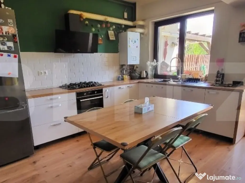 Apartament cu 3 camere, 98 mp, cu gradina de 281 mp, zona St