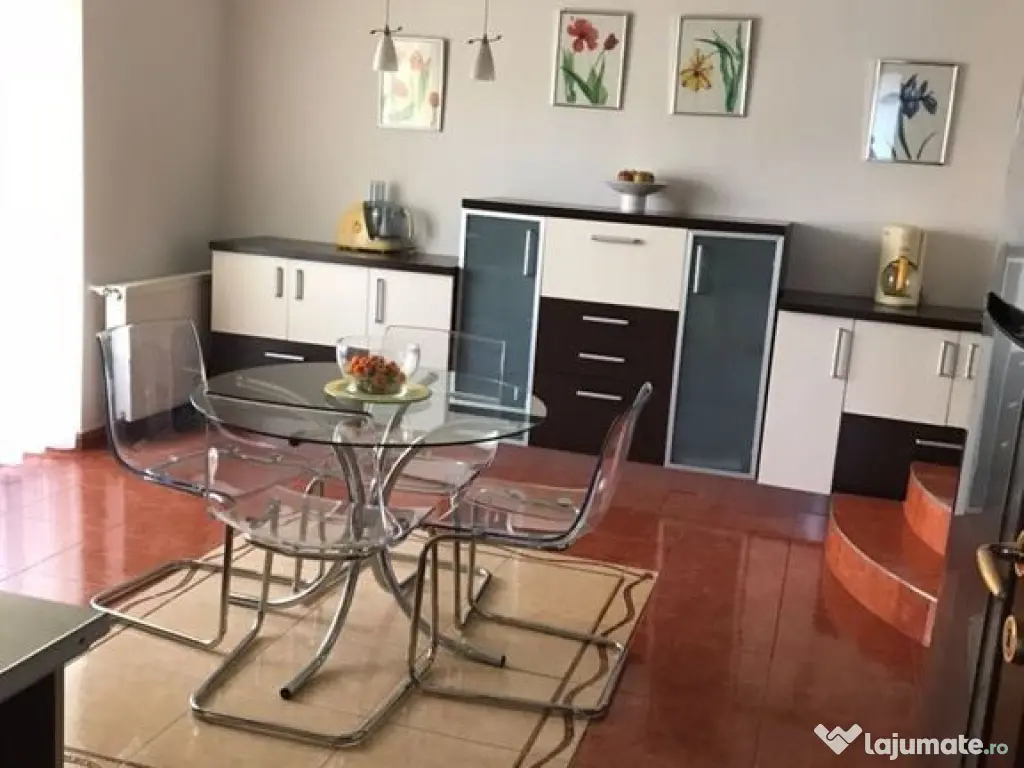 Vila Pipera D+P+1+M, 2004