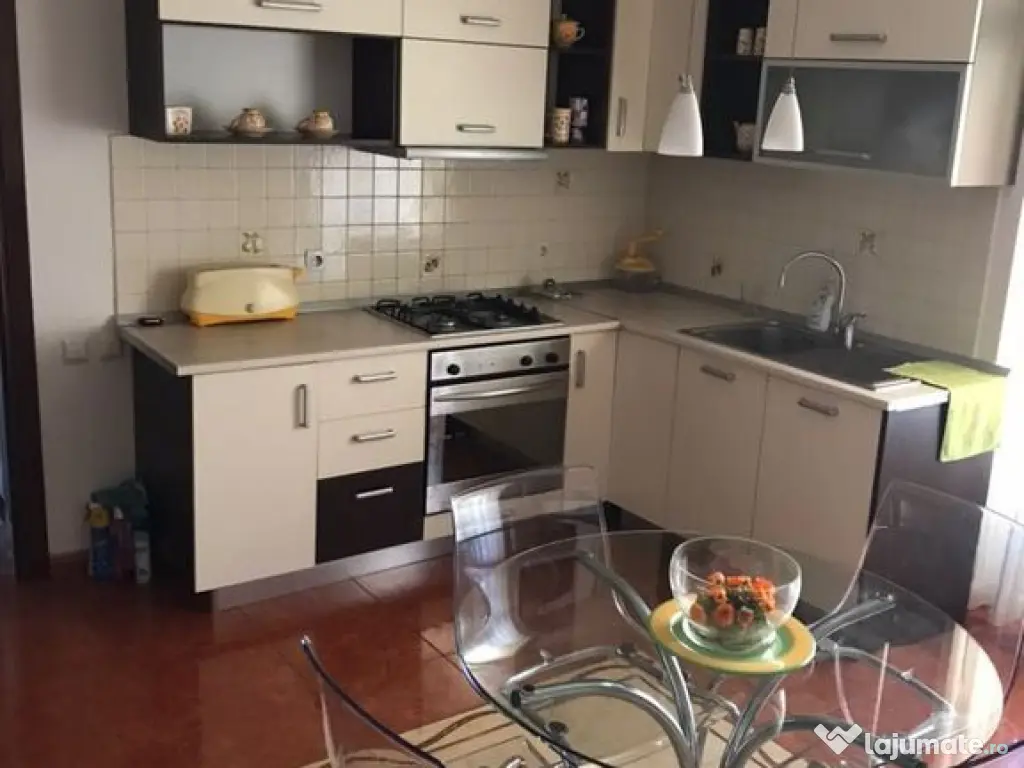 Vila Pipera D+P+1+M, 2004